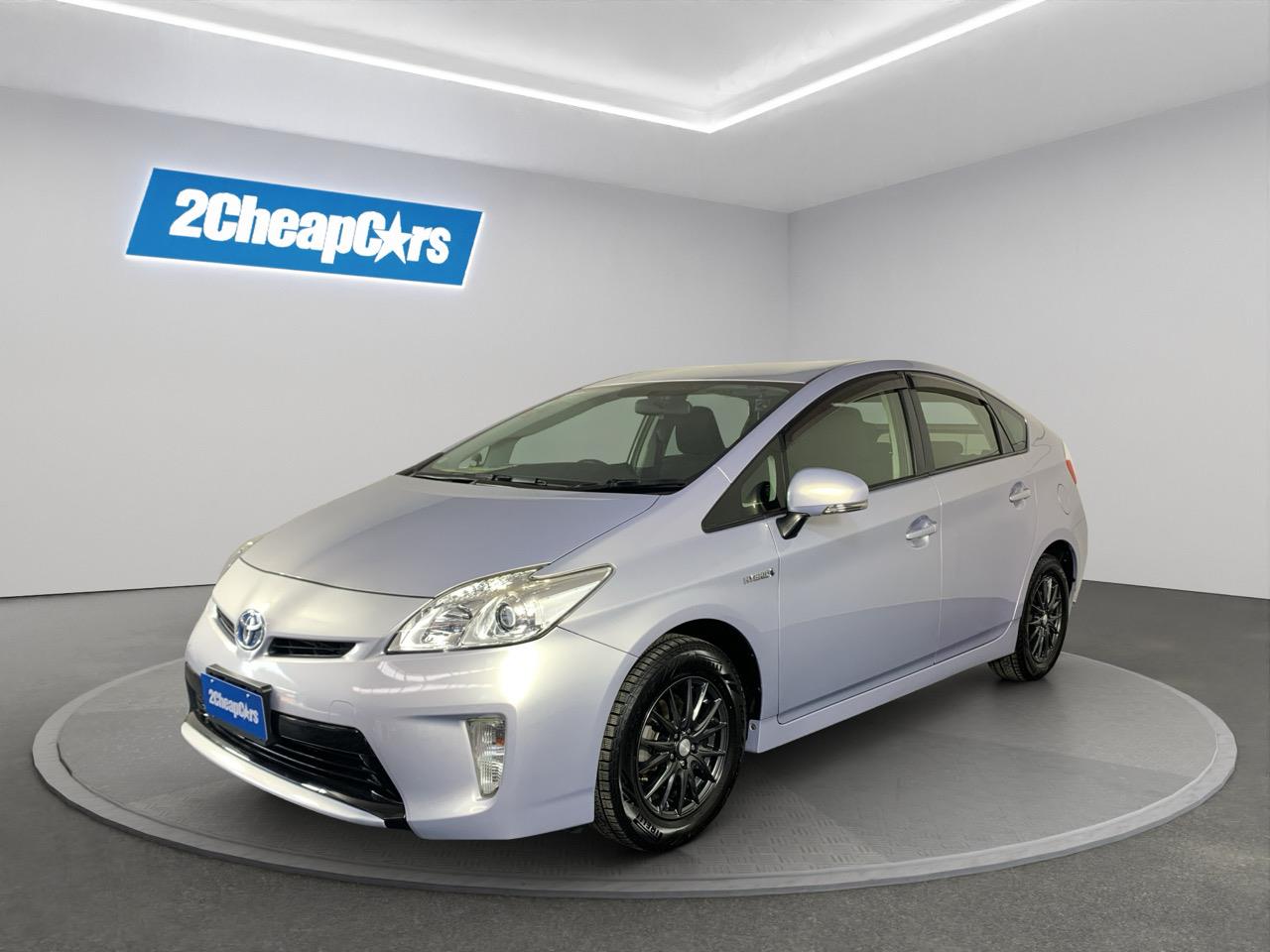 2015 Toyota Prius Hybrid Hatchback