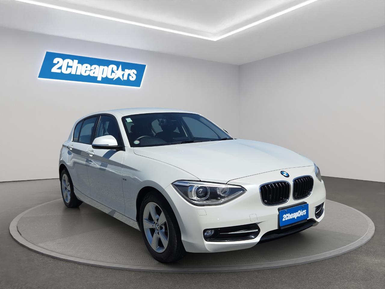2013 BMW 116i  Hatchback LOW KM + REVERSING CAMERA + SMART KEY