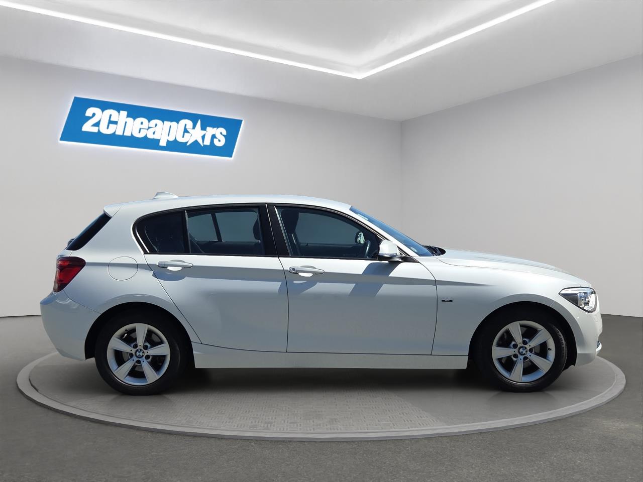 2013 BMW 116i  Hatchback LOW KM + REVERSING CAMERA + SMART KEY