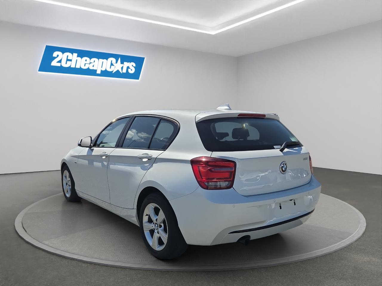 2013 BMW 116i  Hatchback LOW KM + REVERSING CAMERA + SMART KEY