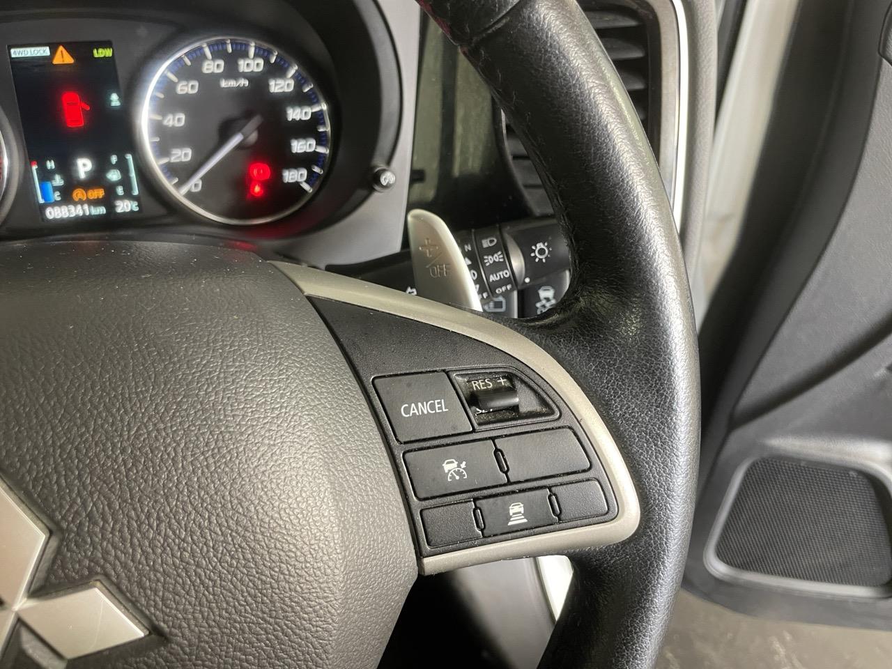 2013 Mitsubishi Outlander 24G Safety Package RV/SUV 4WD + REVERSING CAMERA + PADDLE SHIFT