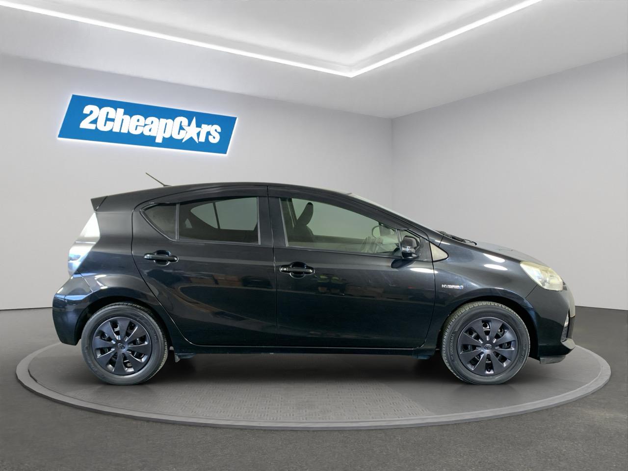 2013 Toyota Aqua S Hatchback PUSH BUTTON START + AUTO LIGHTS + REVERSING CAMERA