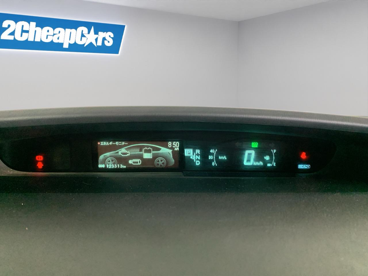 2013 Toyota Prius S Hatchback PUSH BUTTON START + AUTO LIGHTS + REVERSING CAMERA