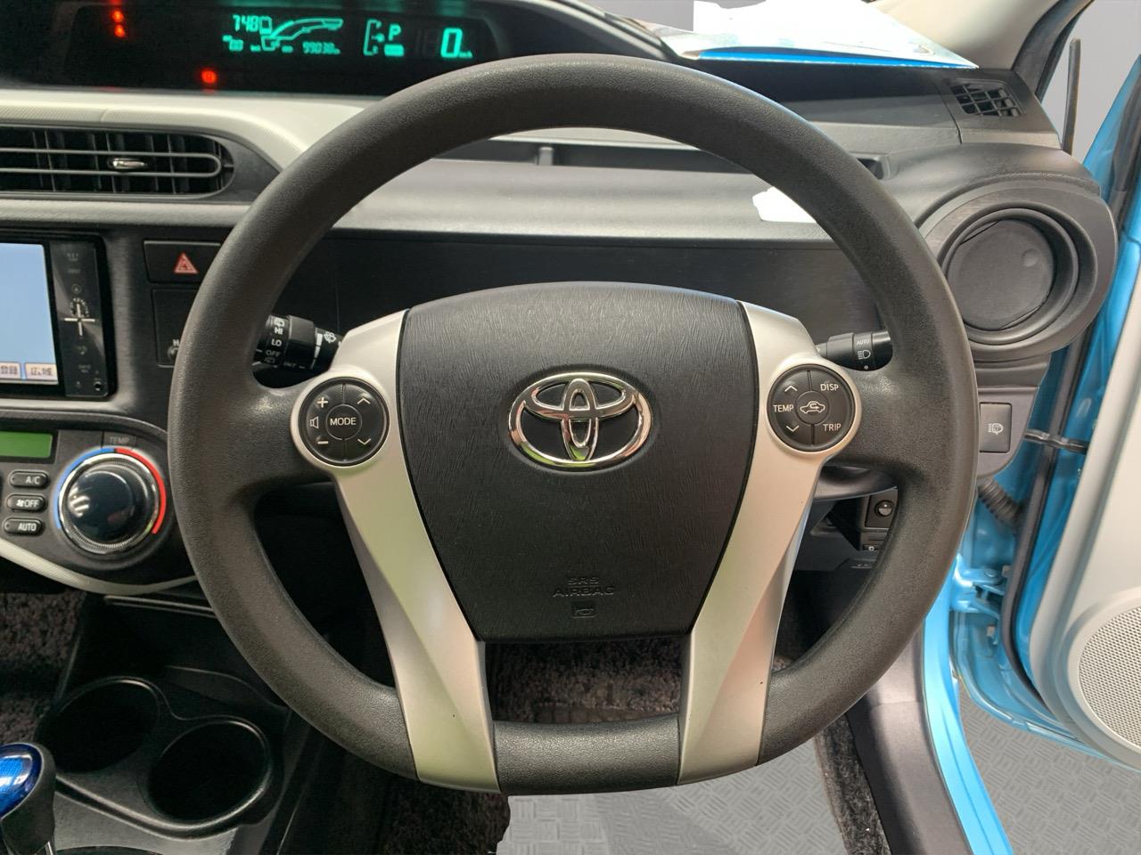 2012 Toyota Aqua S AERO Hatchback HEATED SEATS + PUSH BUTTON START + AUTO LIGHTS