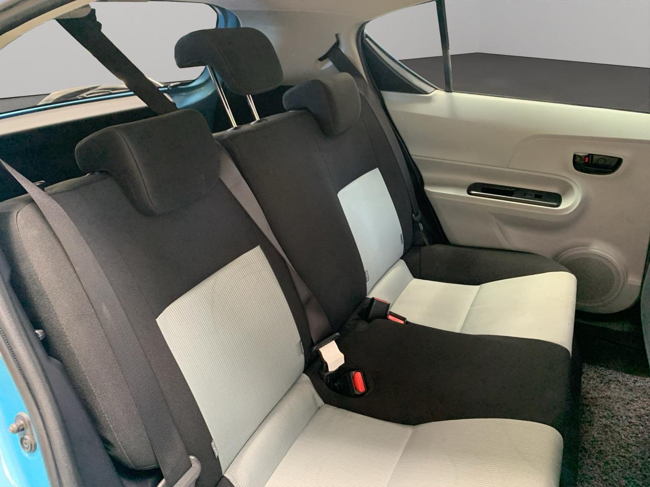 2012 Toyota Aqua S AERO Hatchback HEATED SEATS + PUSH BUTTON START + AUTO LIGHTS