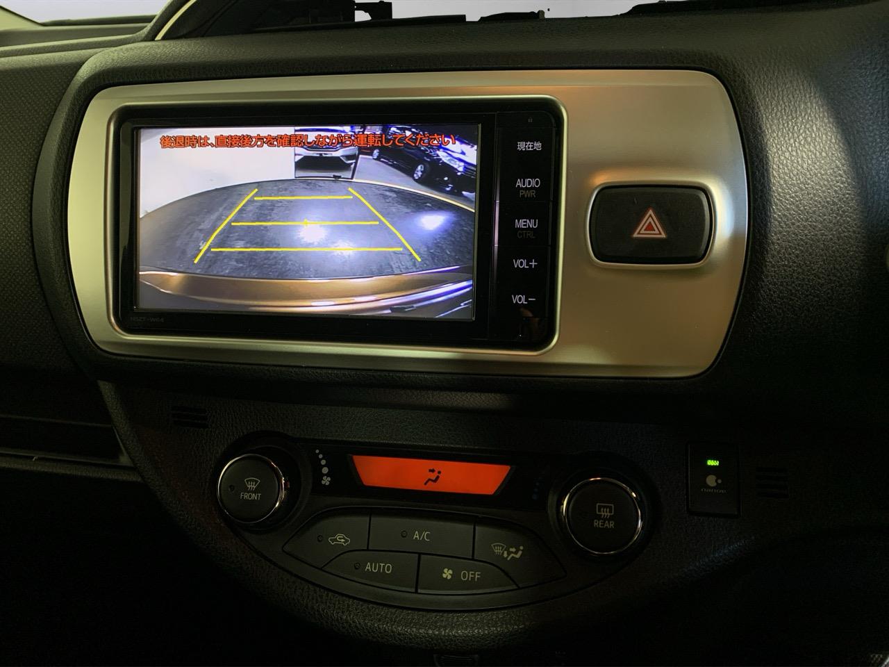 2014 Toyota Vitz U Hatchback LOW KMS + HEATED SEATS + PUSH BUTTON START