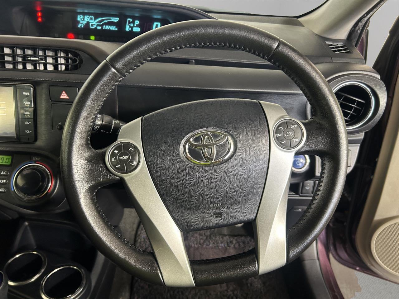 2014 Toyota Aqua G  HEATED SEATS + AUTO LIGHTS + REVERSING CAMERA