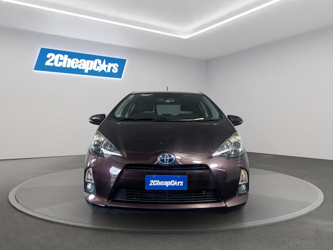 2014 Toyota Aqua G  HEATED SEATS + AUTO LIGHTS + REVERSING CAMERA