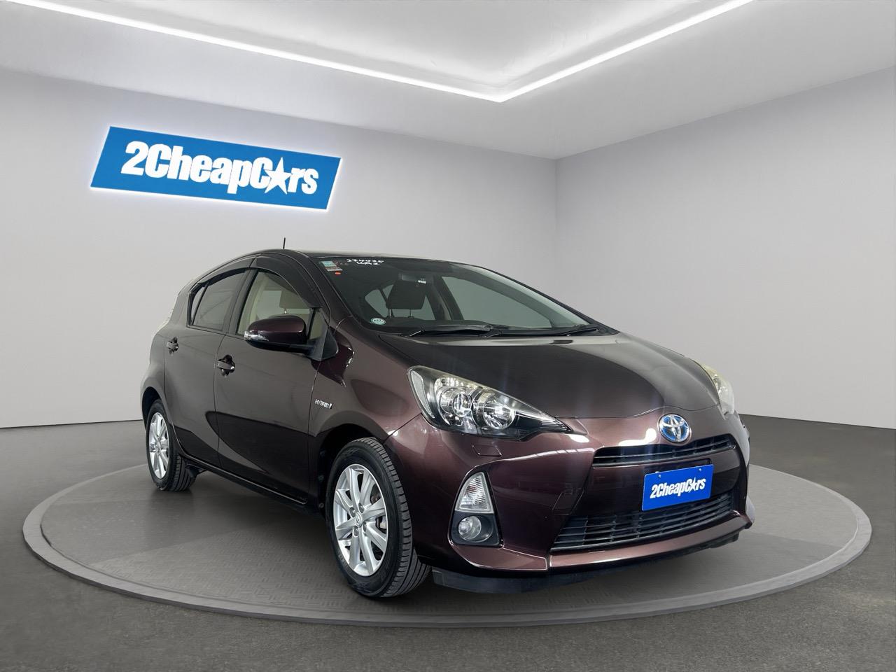 2014 Toyota Aqua G  HEATED SEATS + AUTO LIGHTS + REVERSING CAMERA