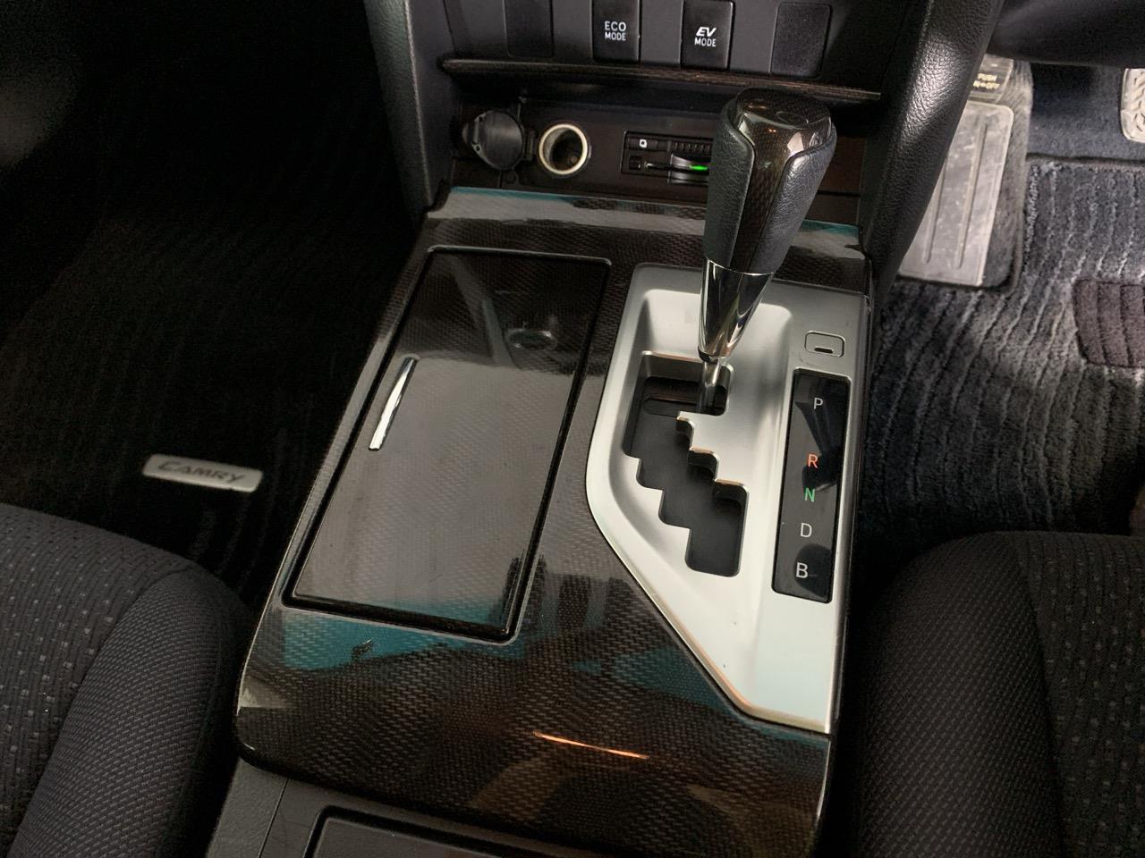 2013 Toyota Camry HYBRID G Sedan CRUISE CONTROL + POWER ADJUSTMENT SEATS