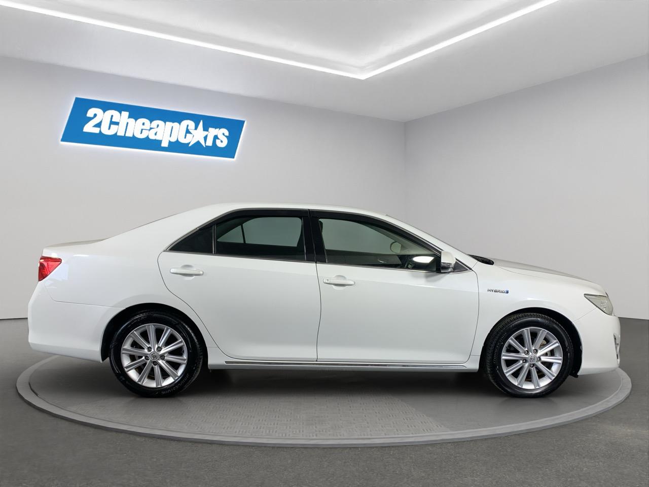 2013 Toyota Camry HYBRID G Sedan CRUISE CONTROL + POWER ADJUSTMENT SEATS