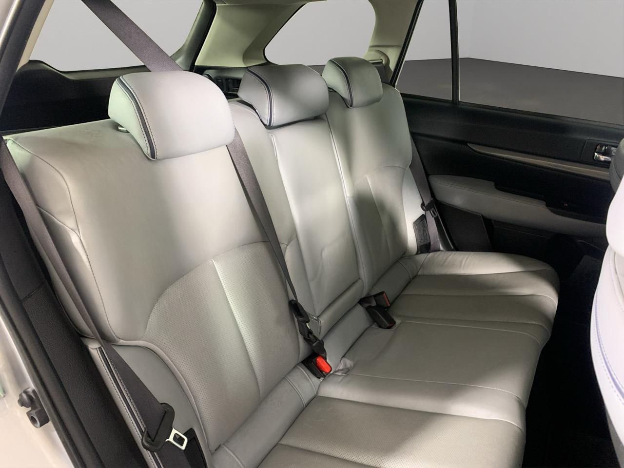 2013 Subaru Legacy Eyesight AWD Station Wagon CRUISE CONTROL + AWD + EYESIGHT