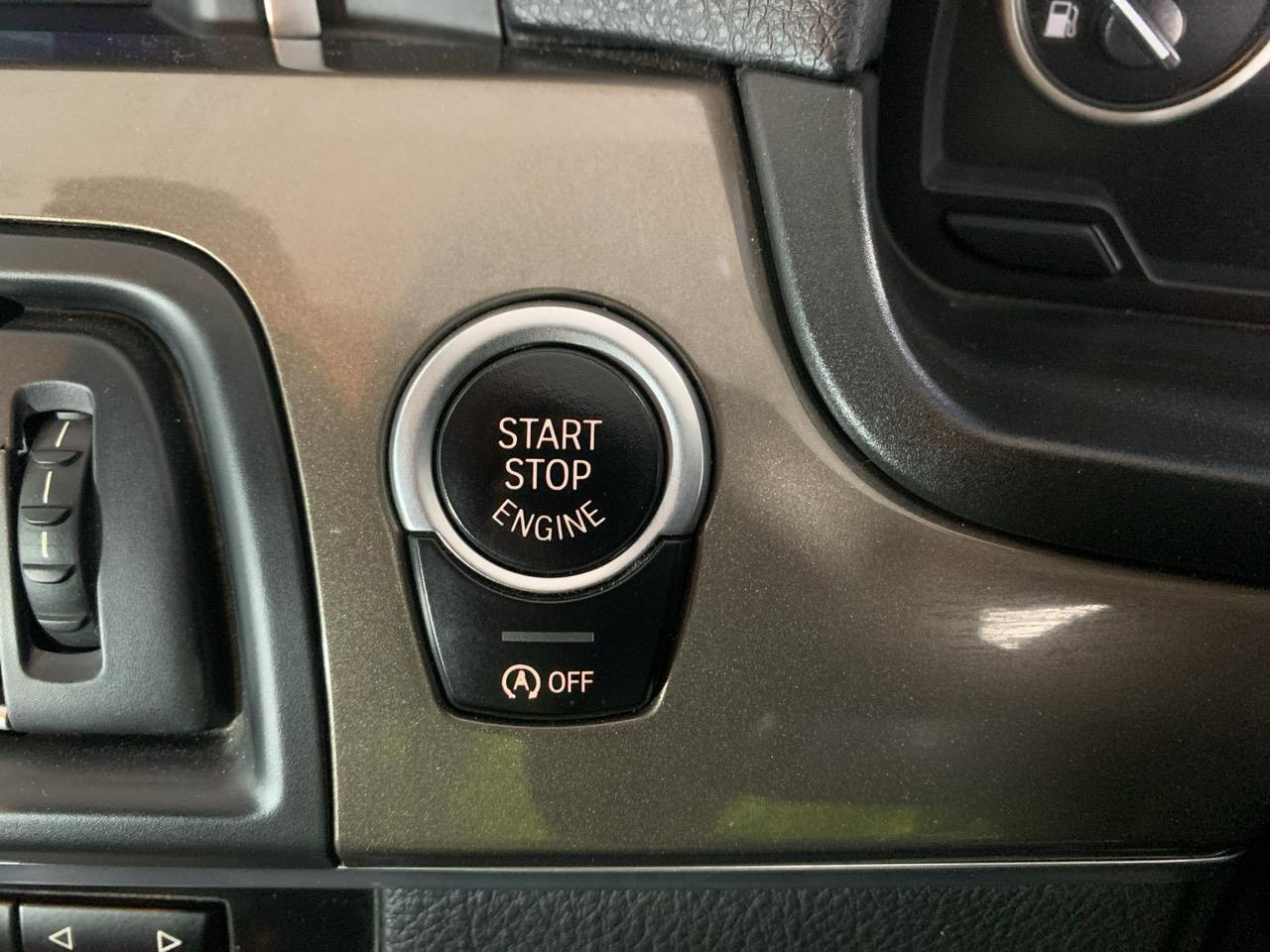 2014 BMW 523i M Sport Sedan CRUISE CONTROL + PADDLE SHIFT + AUTO LIGHTS