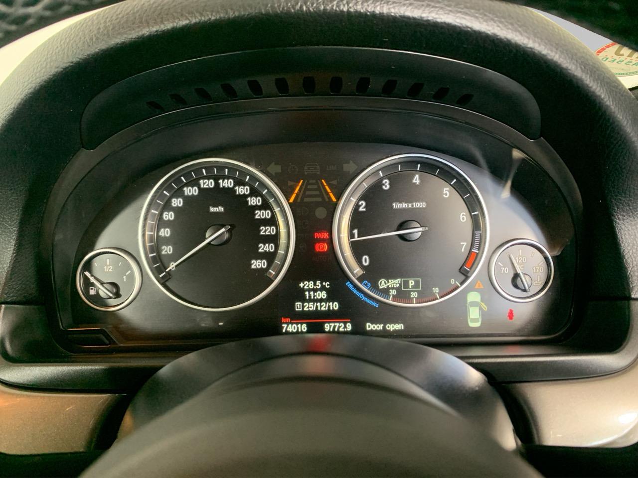 2014 BMW 523i M Sport Sedan CRUISE CONTROL + PADDLE SHIFT + AUTO LIGHTS