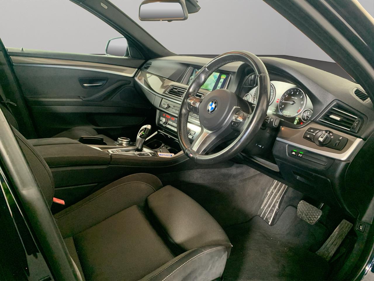 2014 BMW 523i M Sport Sedan CRUISE CONTROL + PADDLE SHIFT + AUTO LIGHTS