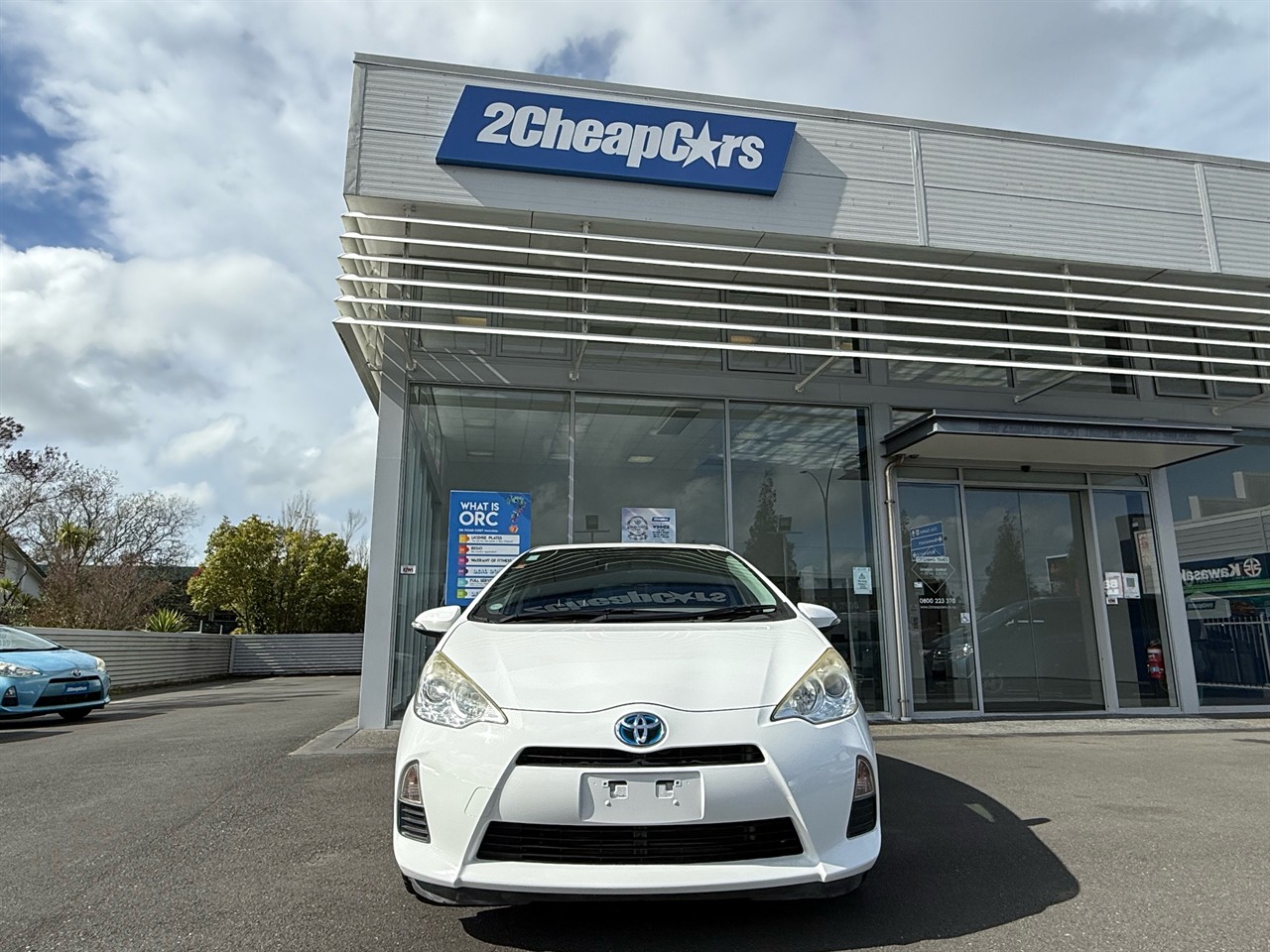 2014 Toyota Aqua Hybrid Hatchback