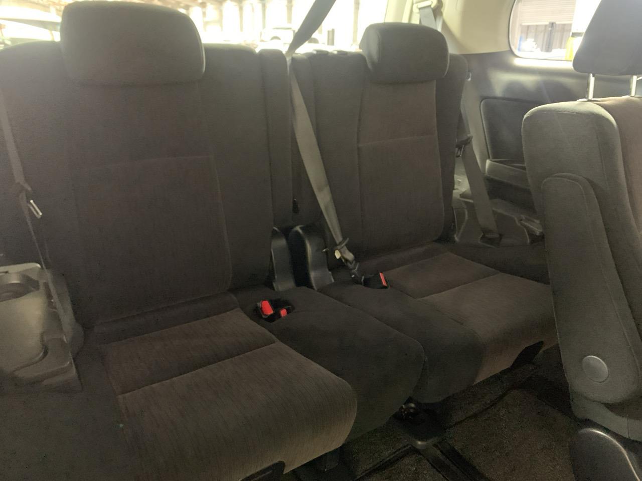 2013 Toyota Vellfire 2,4X People Mover ELECTRIC SLIDING DOORS + REVERSING CAMERA