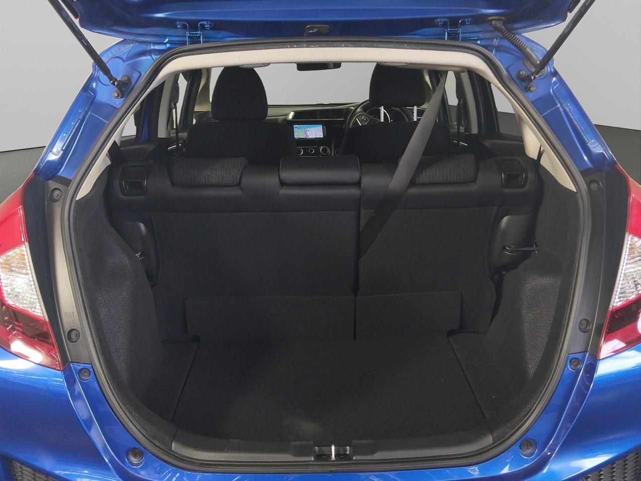 2014 Honda Fit Jazz New Shape Hatchback REVERSING CAMERA + PUSH BUTTON START