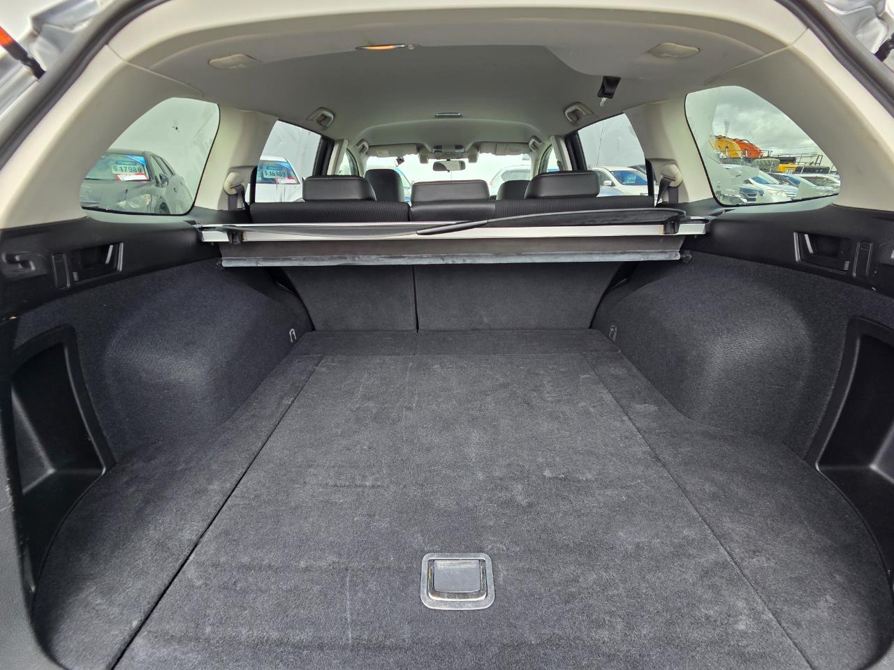 2013 Subaru Legacy Eyesight AWD Station Wagon AWD + PADDLE SHIFT + CRUISE CONTROL