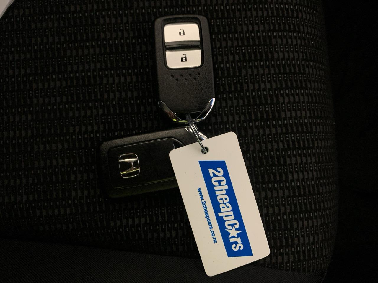 2014 Honda Fit Jazz New Shape Hatchback REVESING CAMERA + PADDLE SHIFT + AUTO LIGHTS