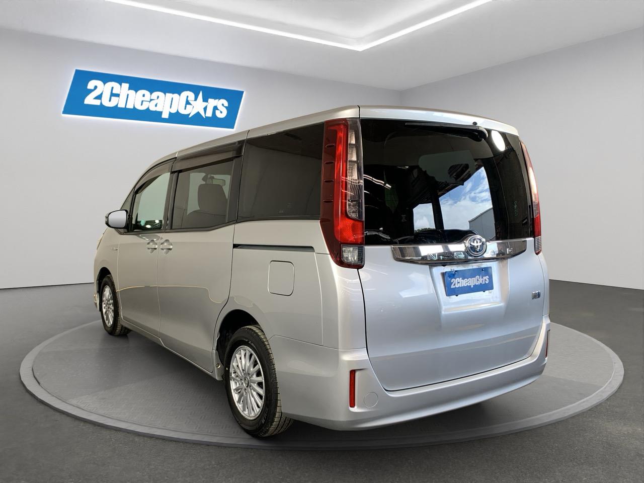 2014 Toyota Noah Hybrid X People Mover REVERSING CAMERA + POWER SLIDING DOOR