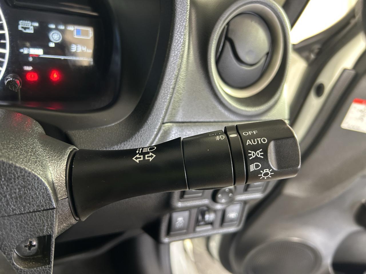 2018 Nissan Note e-power Hatchback REVERSING CAMERA + PUSH BUTTON START + AUTO LIGHTS