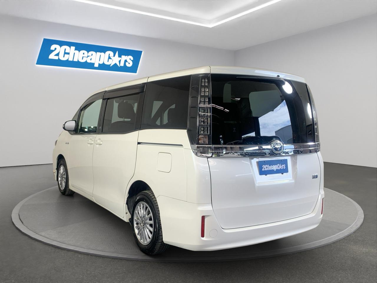 2015 Toyota Voxy HYBRID V People Mover CRUISE CONTROL + HEATED SEATS + POWER SLIDING DOOR