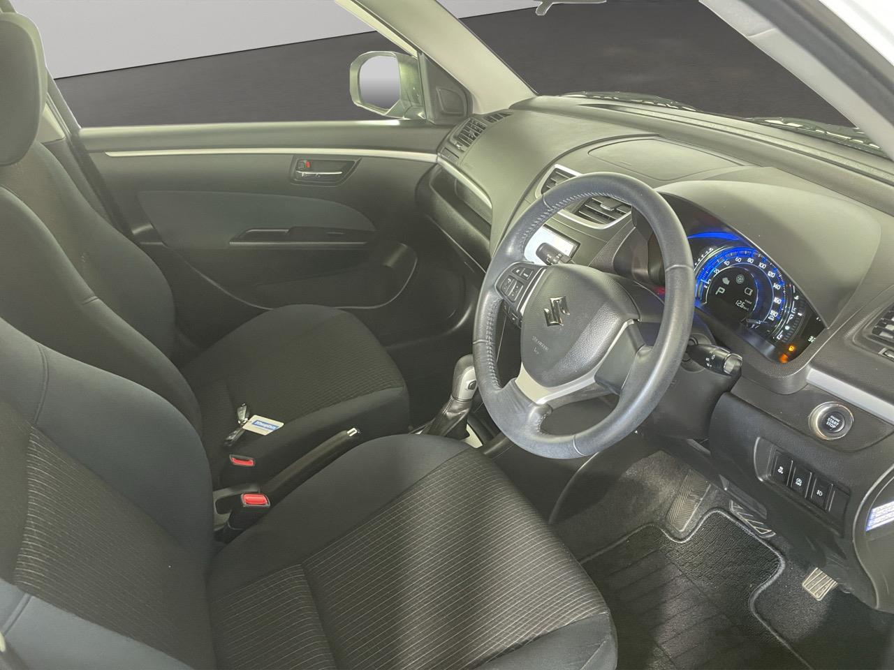 2013 Suzuki Swift XL-DJE Hatchback LOW KM + AUTO LIGHTS + PUSH START