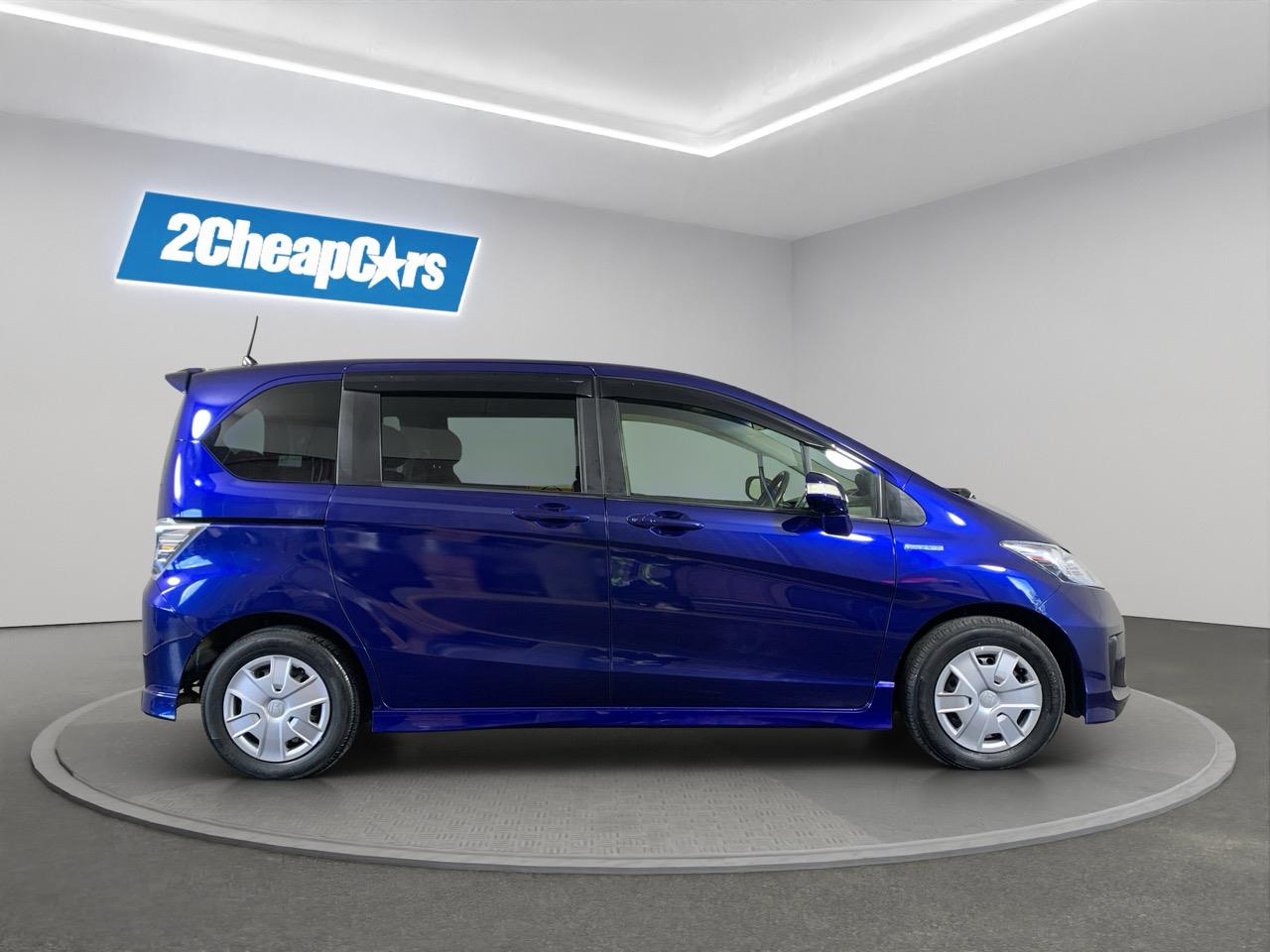 2013 Honda Freed Hybrid Hatchback ELECTRIC SLIDING DOORS + REVESING CAMERA