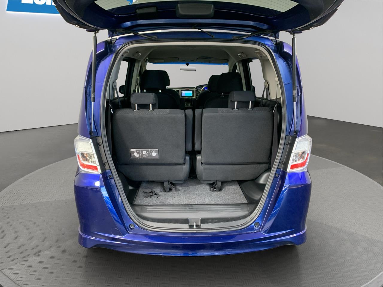 2013 Honda Freed Hybrid Hatchback ELECTRIC SLIDING DOORS + REVESING CAMERA