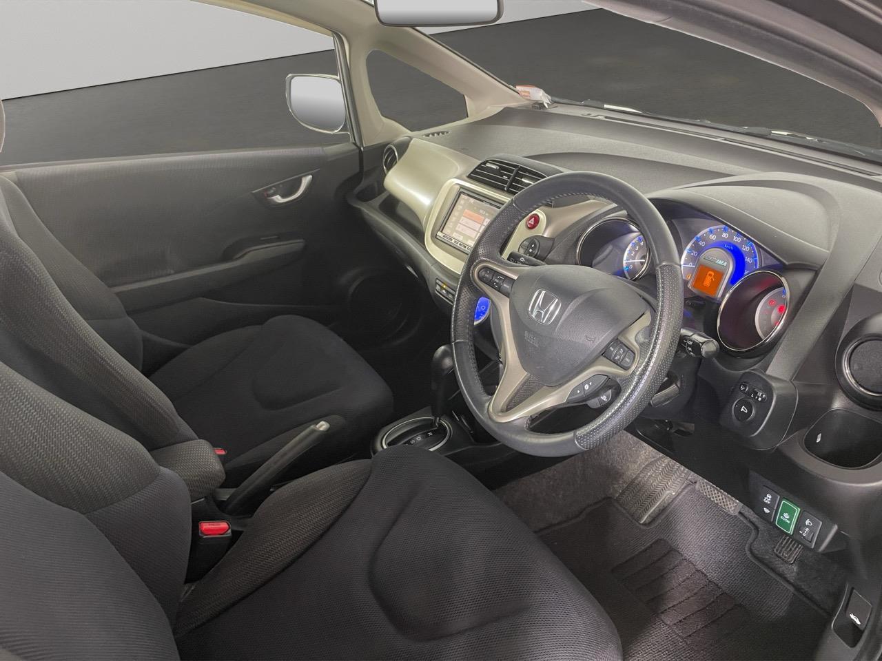 2013 Honda Fit Jazz hybrid Hatchback REVERSING CAMERA + CRUISE CONTROL