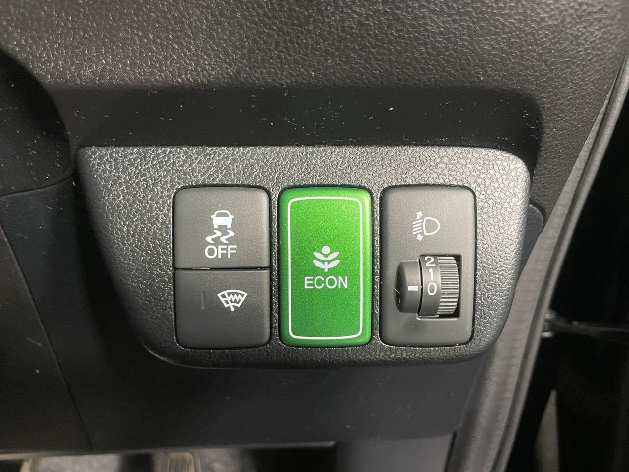 2013 Honda Fit Jazz hybrid Hatchback REVERSING CAMERA + CRUISE CONTROL