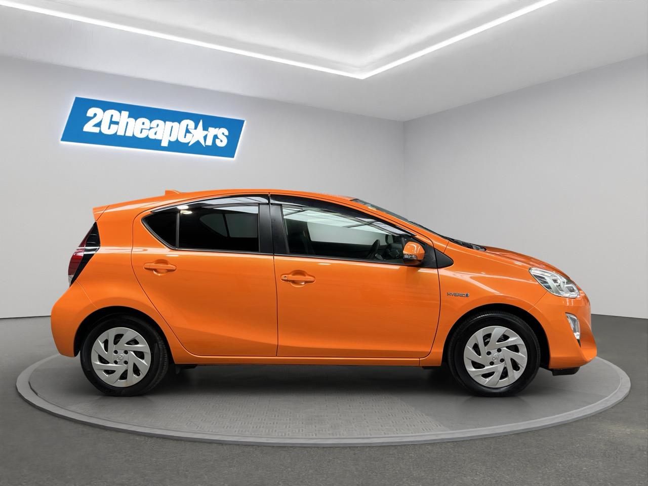 2015 Toyota Aqua Facelift Model S Hatchback SMART KEY + REVERSING CAMERA