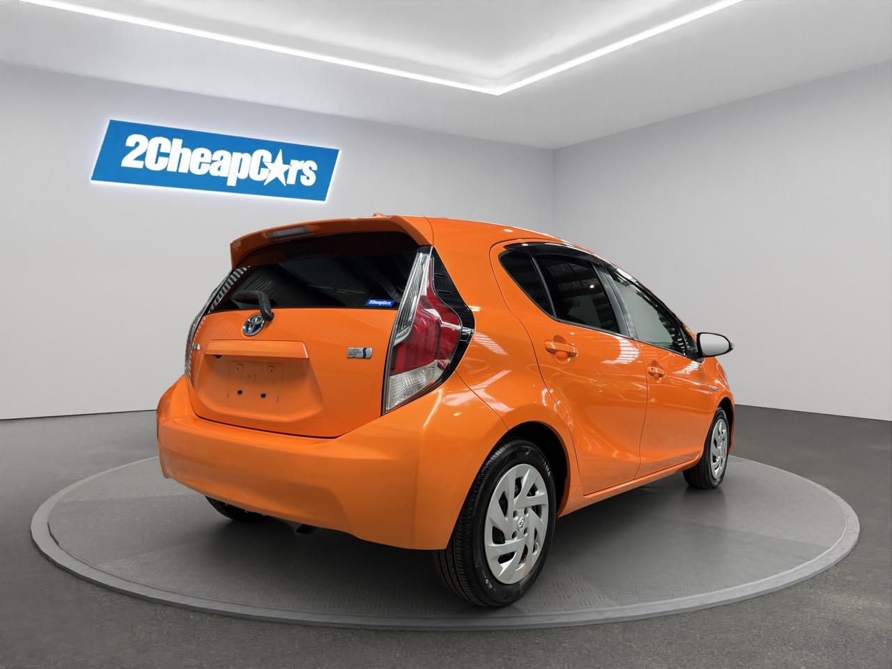 2015 Toyota Aqua Facelift Model S Hatchback SMART KEY + REVERSING CAMERA