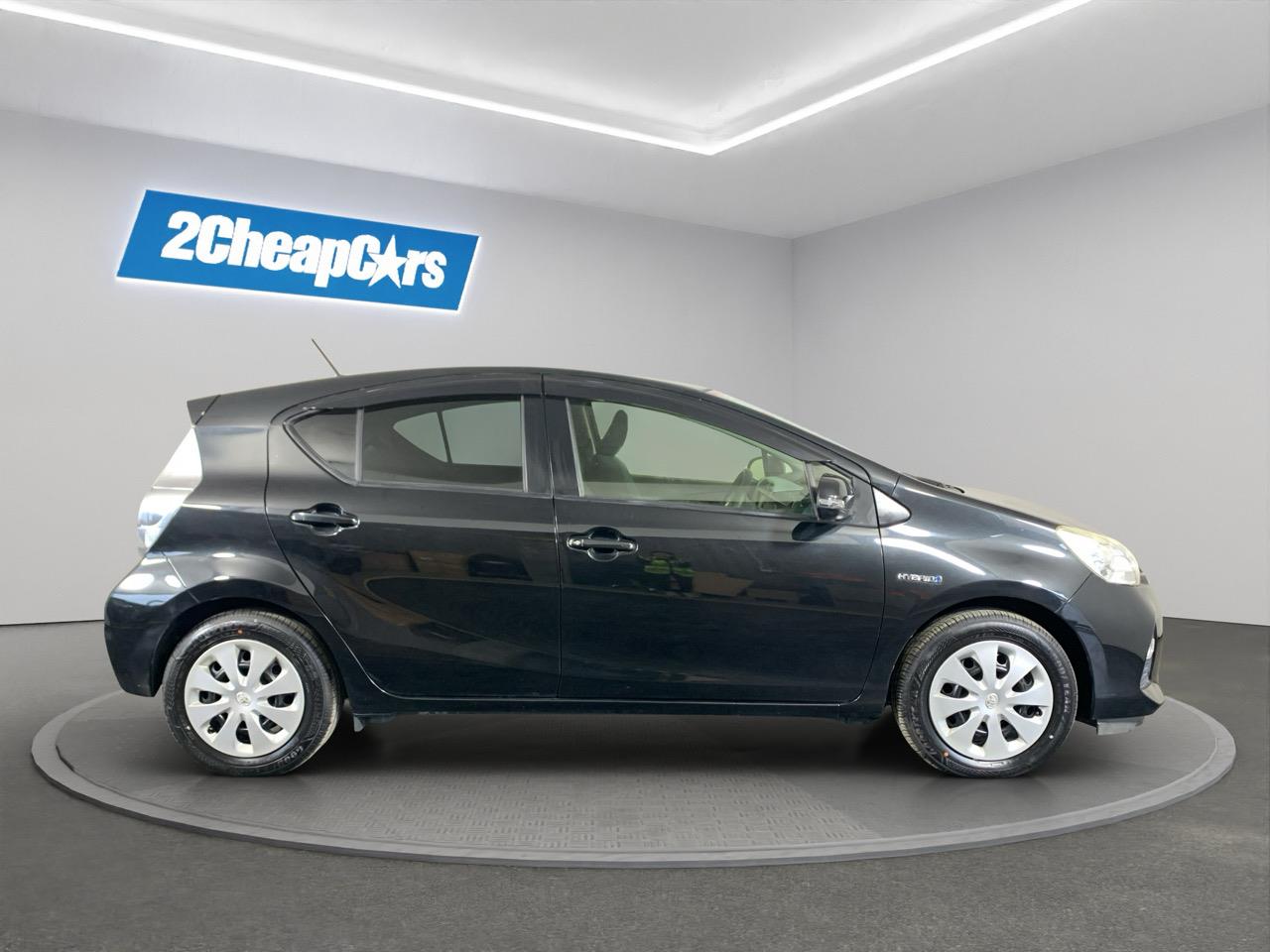 2014 Toyota Aqua S Hatchback PUSH BUTTON START + AUTO LIGHTS + REVERSING CAMERA