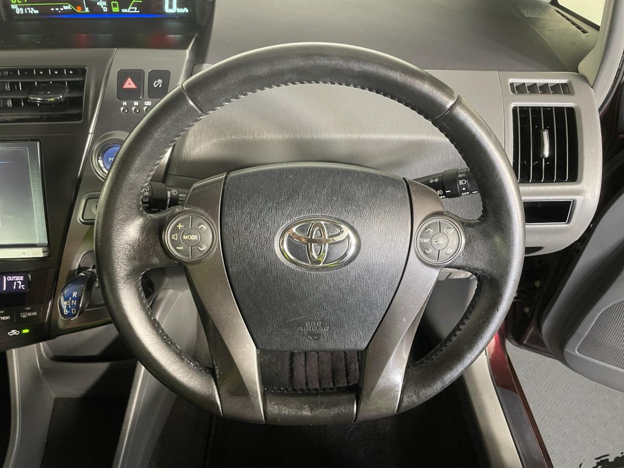 2013 Toyota Prius Alpha S Station Wagon REVERSING CAMERA + PUSH BUTTON START + AUTO LIGHTS