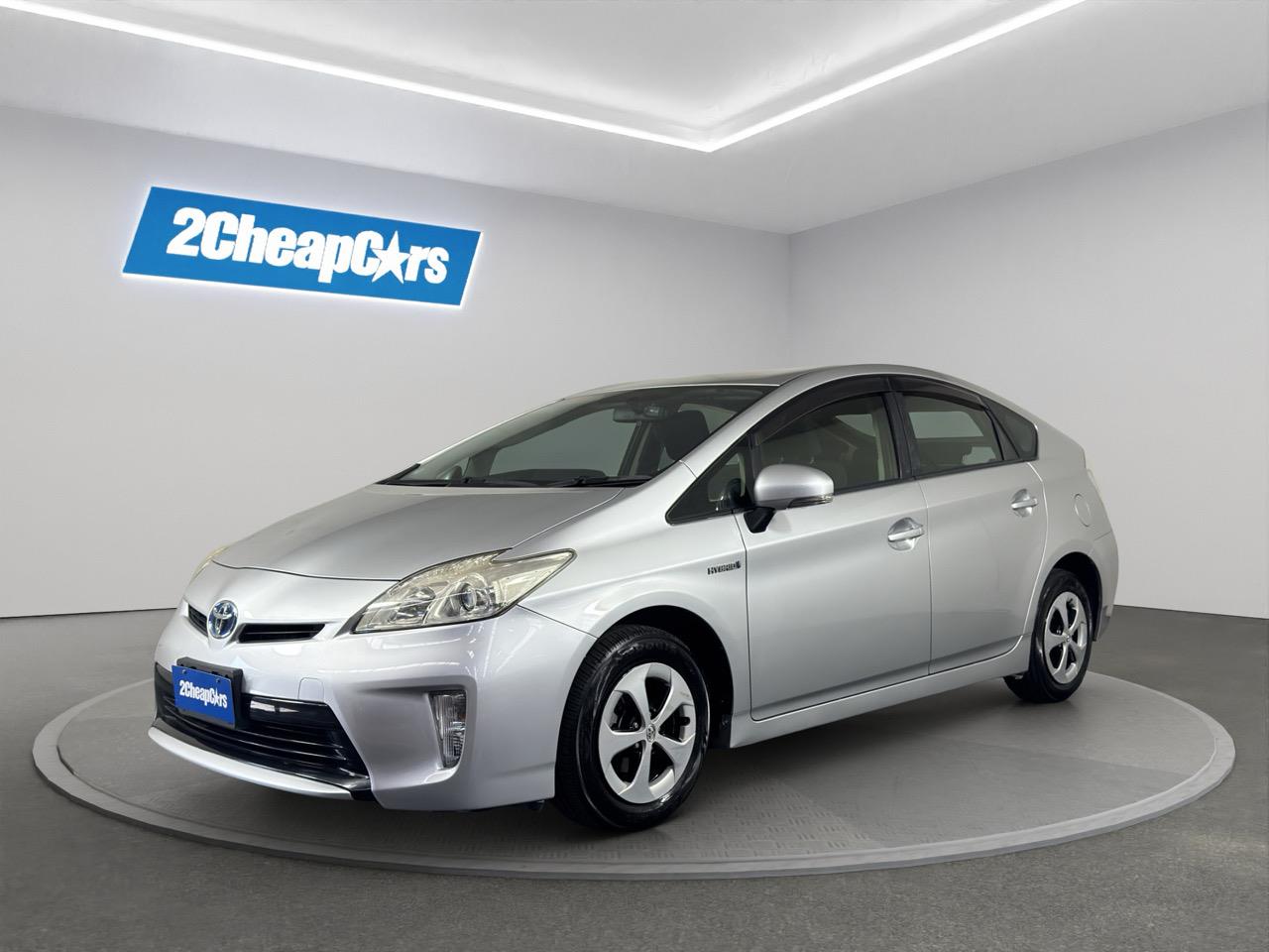 2014 Toyota Prius G Hatchback