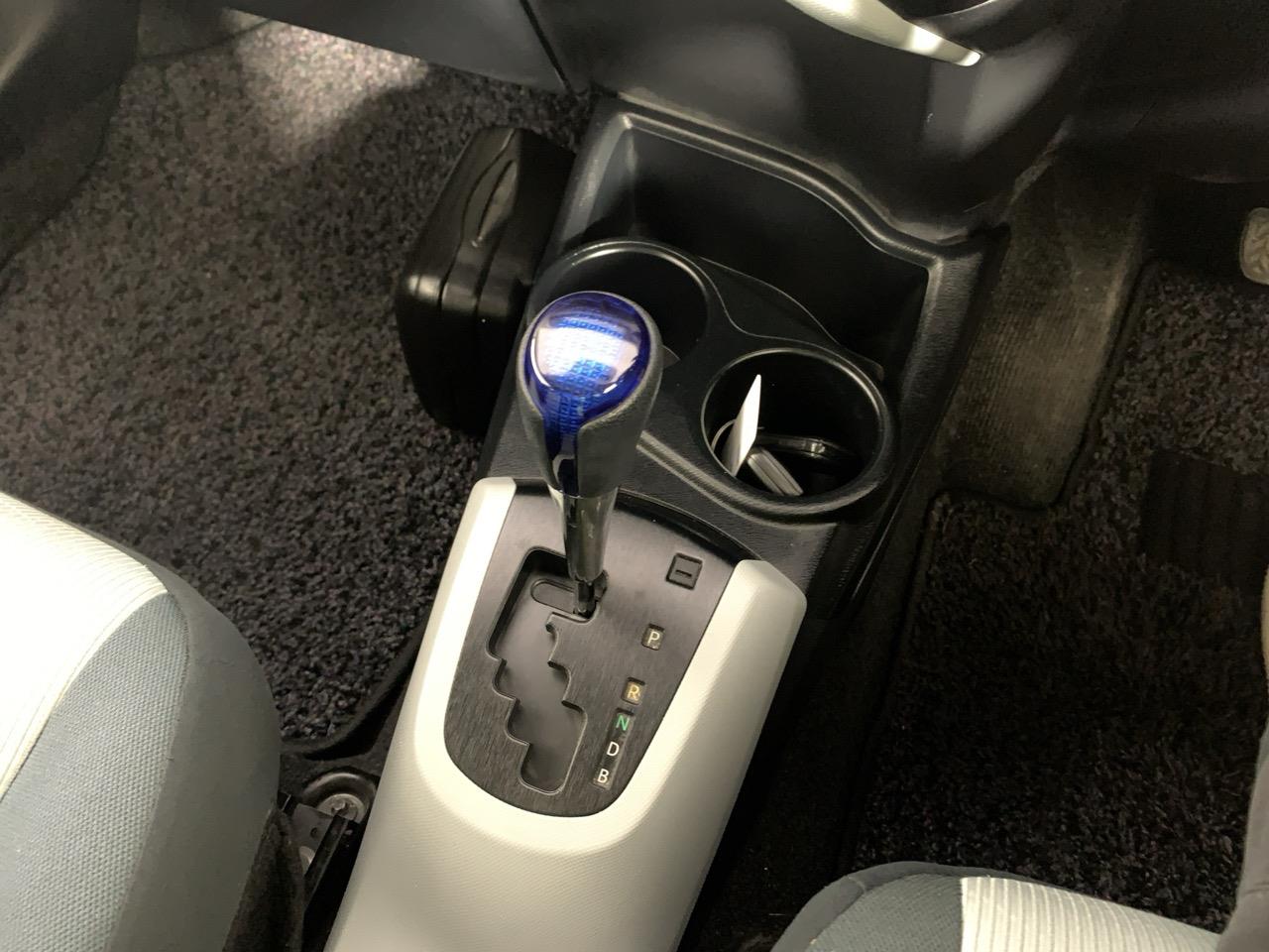 2013 Toyota Aqua G Hatchback PUSH BUTTON START + AUTO LIGHTS