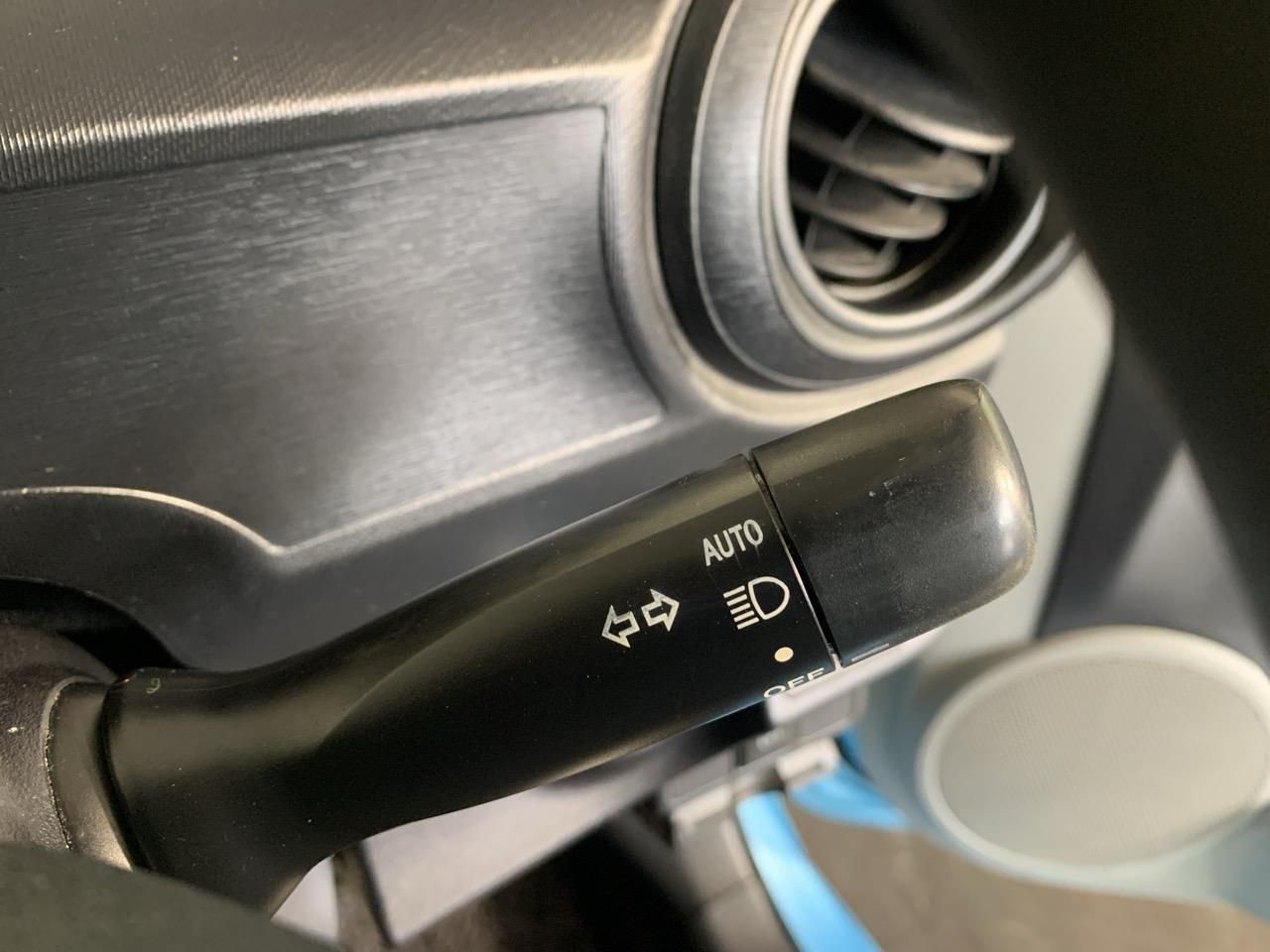 2013 Toyota Aqua G Hatchback PUSH BUTTON START + AUTO LIGHTS