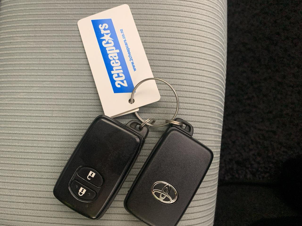 2013 Toyota Aqua G Hatchback PUSH BUTTON START + AUTO LIGHTS