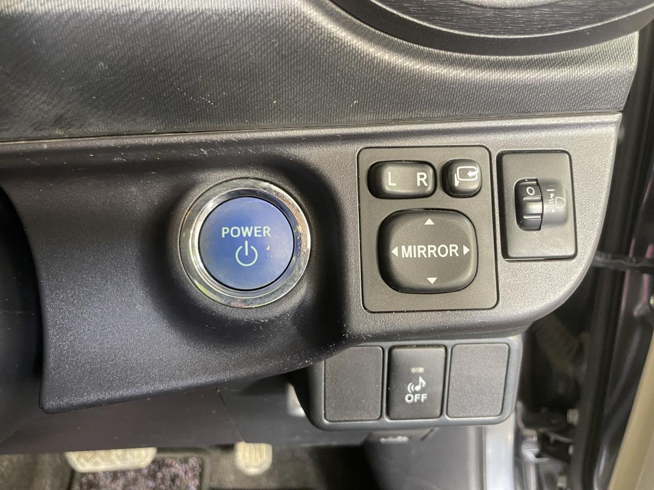 2013 Toyota Aqua G Hatchback PUSH START + GREAT FUEL EFFICIENCY