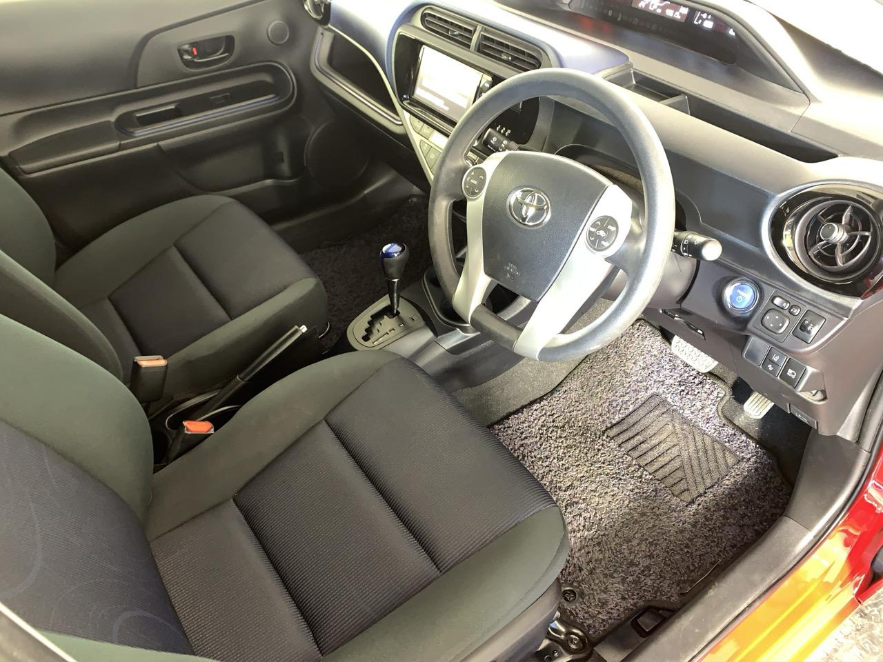 2016 Toyota Aqua Facelift Model G Hatchback LOW KMS + PUSH BUTTON START + AUTO LIGHTS