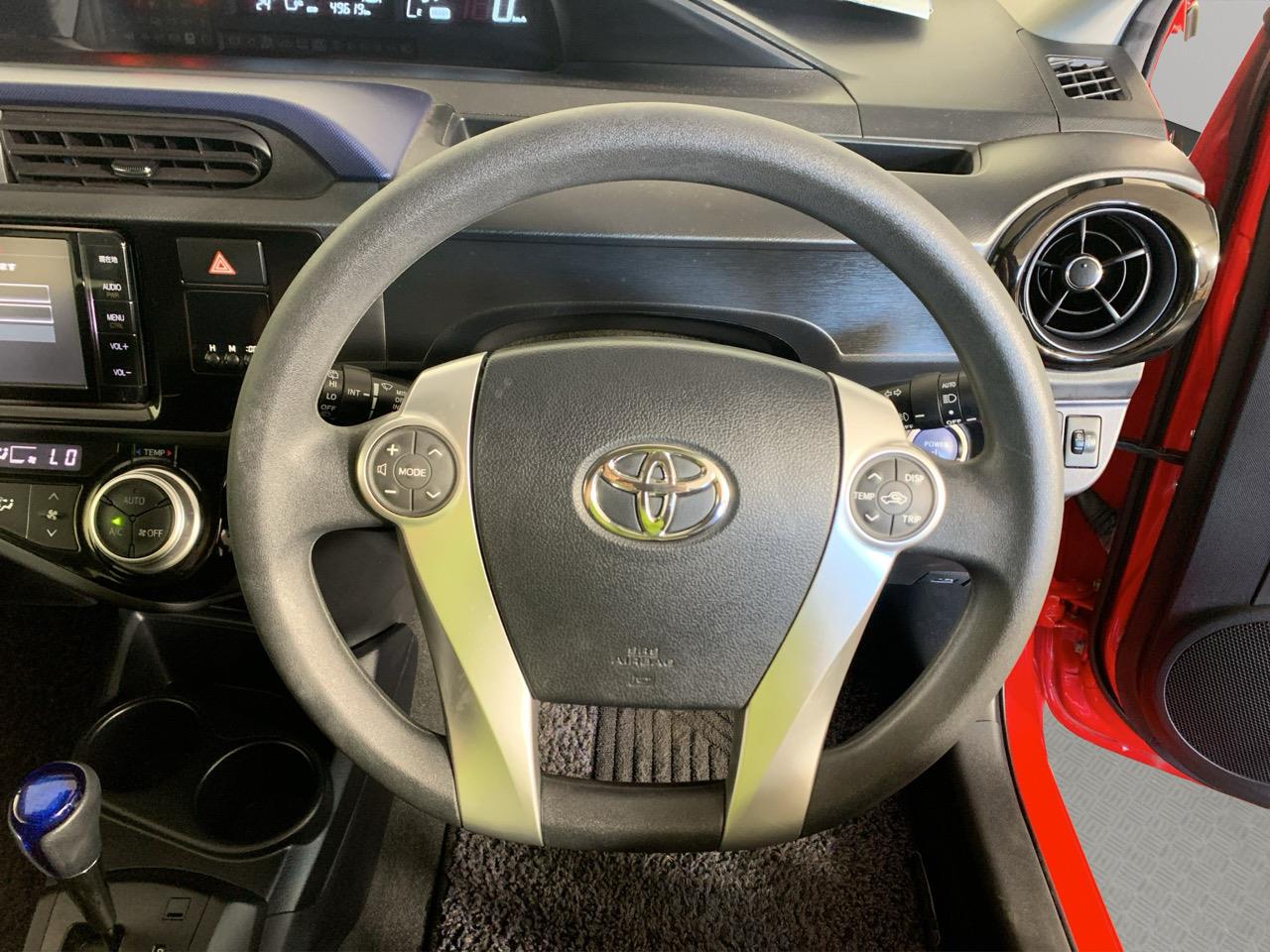 2016 Toyota Aqua Facelift Model G Hatchback LOW KMS + PUSH BUTTON START + AUTO LIGHTS