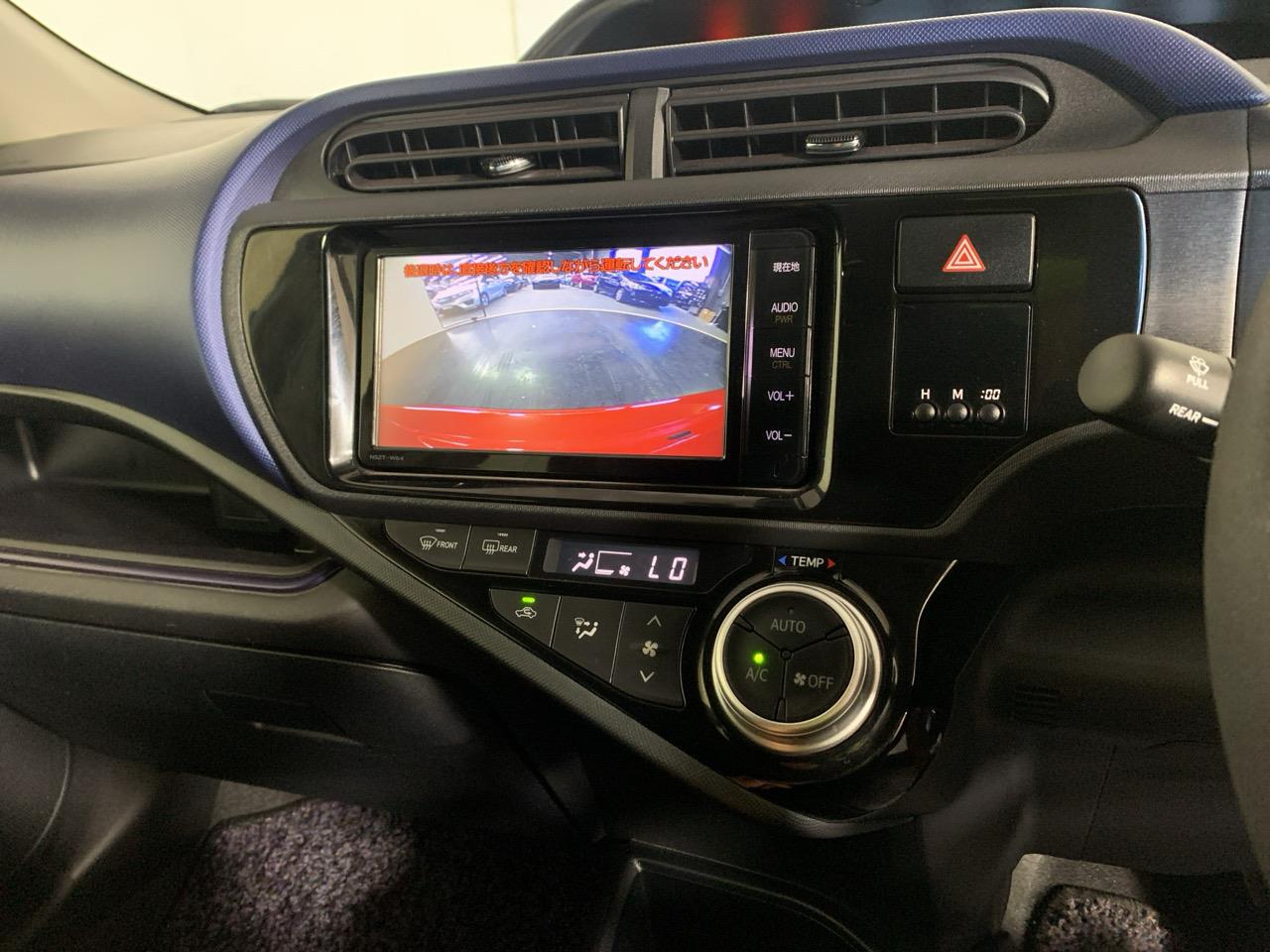 2016 Toyota Aqua Facelift Model G Hatchback LOW KMS + PUSH BUTTON START + AUTO LIGHTS