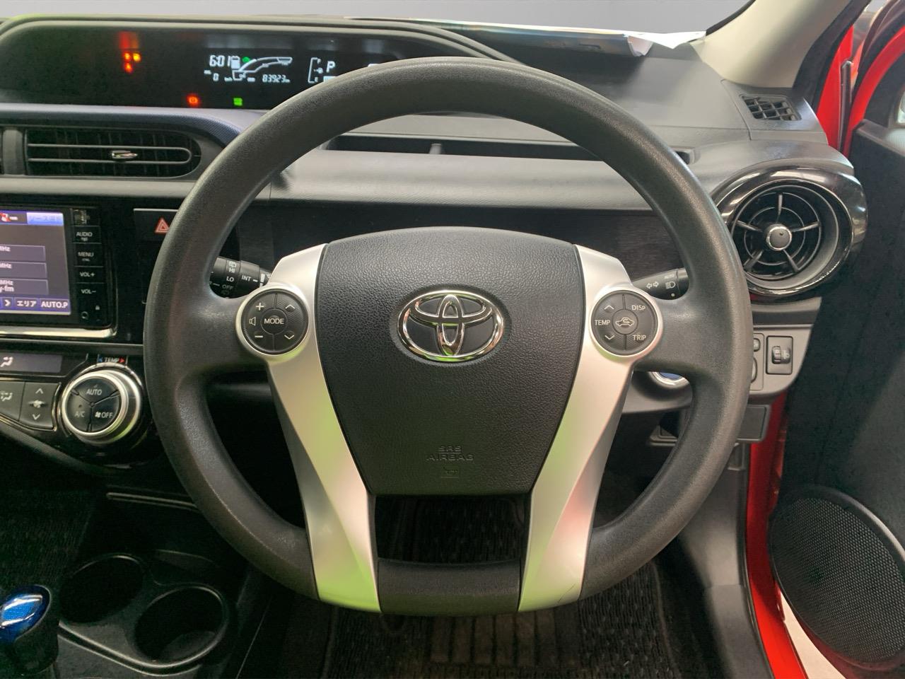 2015 Toyota Aqua Facelift Model S Hatchback PUSH BUTTON START + AUTO LIGHTS + REVERSING CAMERA