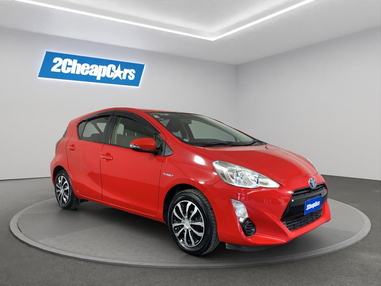 2015 Toyota Aqua Facelift Model S Hatchback PUSH BUTTON START + AUTO LIGHTS + REVERSING CAMERA