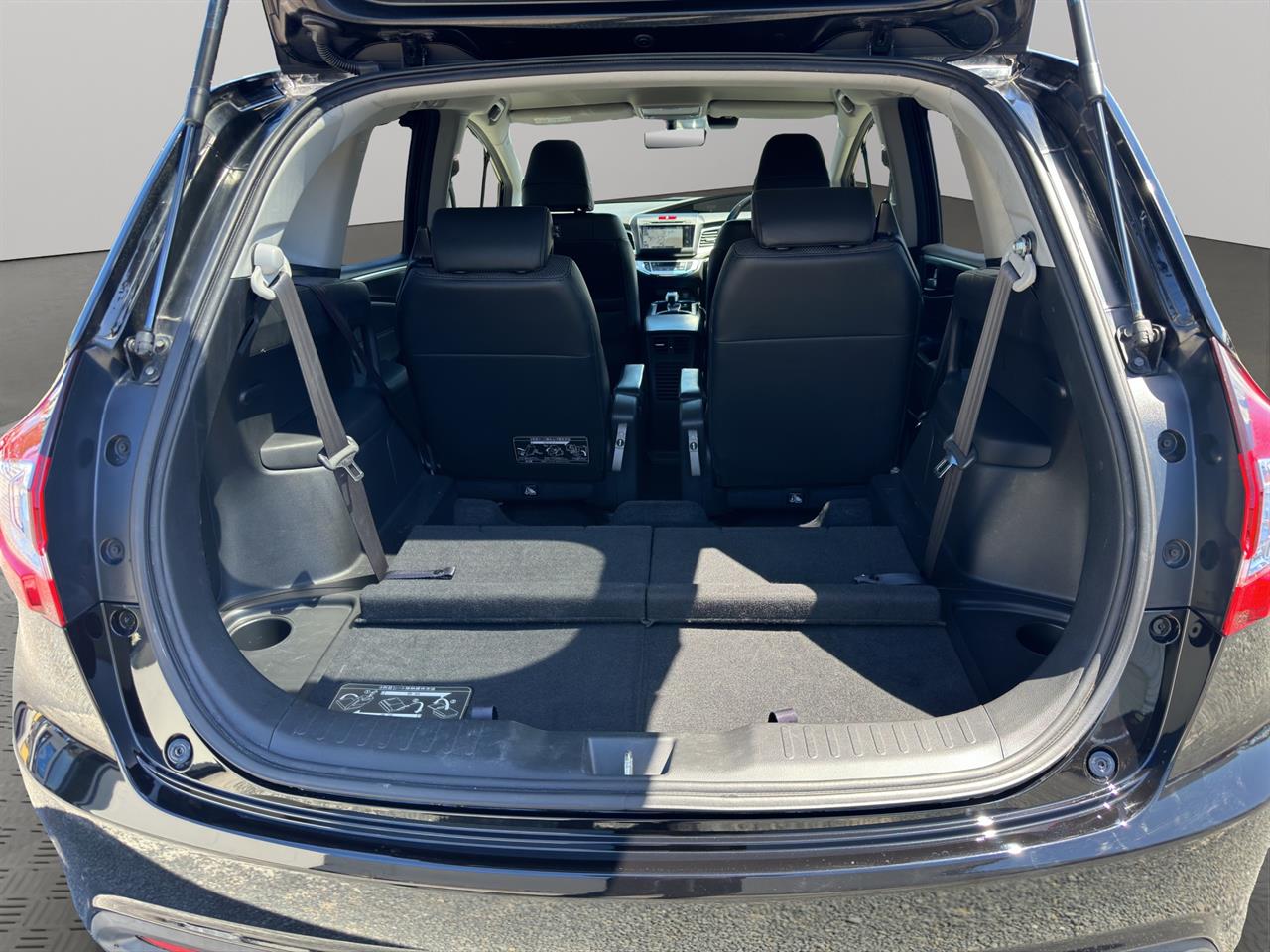 2015 Honda JADE Honda Sensing Hybrid People Mover HONDA SENSING + CRUISE CONTROL + REVERSING CAMERA