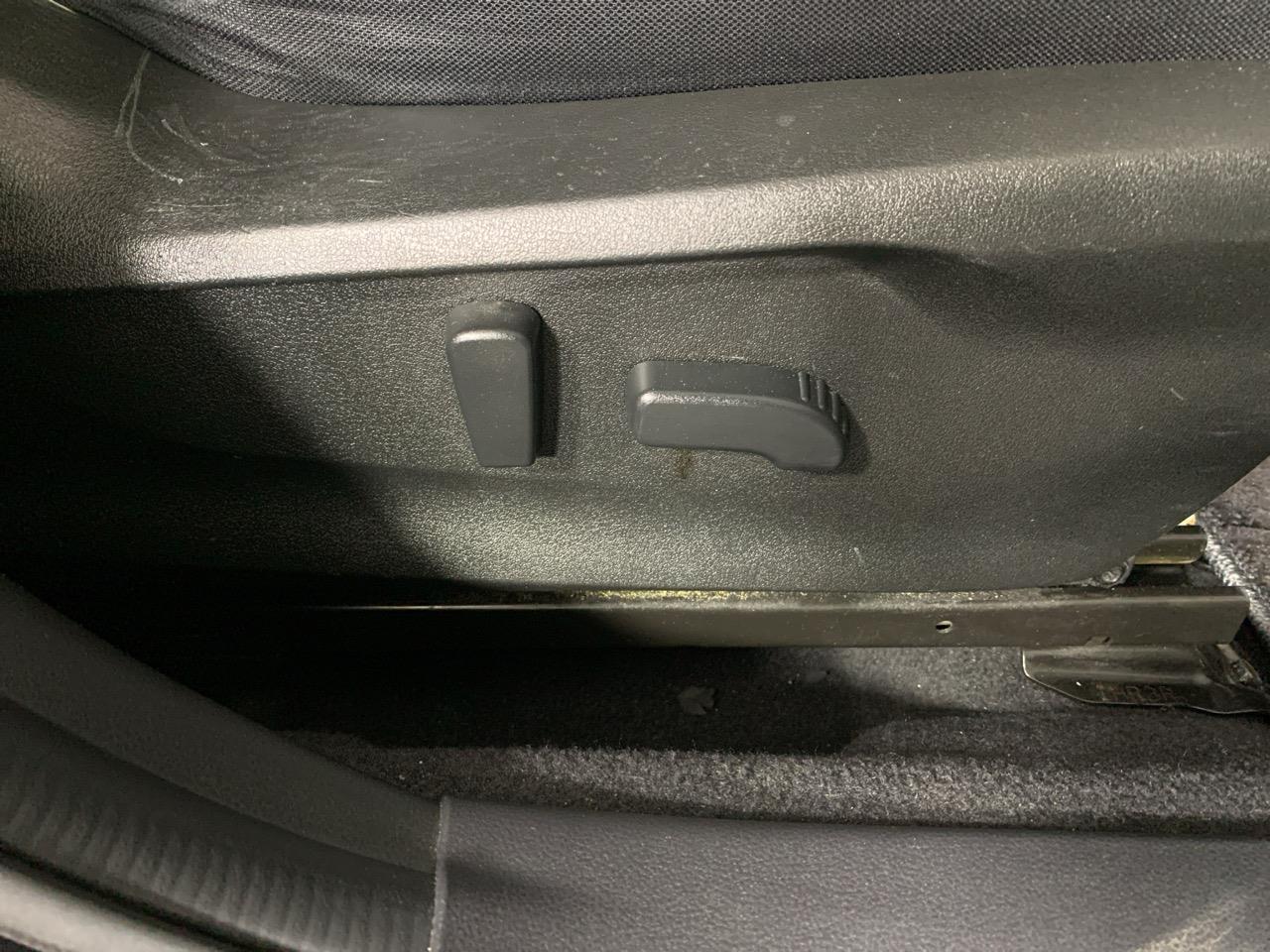 2016 Subaru Impreza Sport 2.0 AWD New Shape Station Wagon AWD + CRUISE CONTROL + POWER ADJUSTMENT SEATS