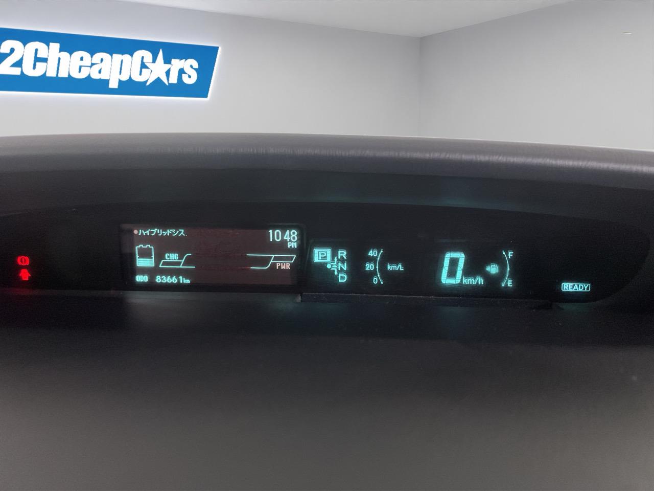 2015 Toyota Prius S Hatchback REVERSING CAMERA + PUSH BUTTON START + AUTO LIGHTS