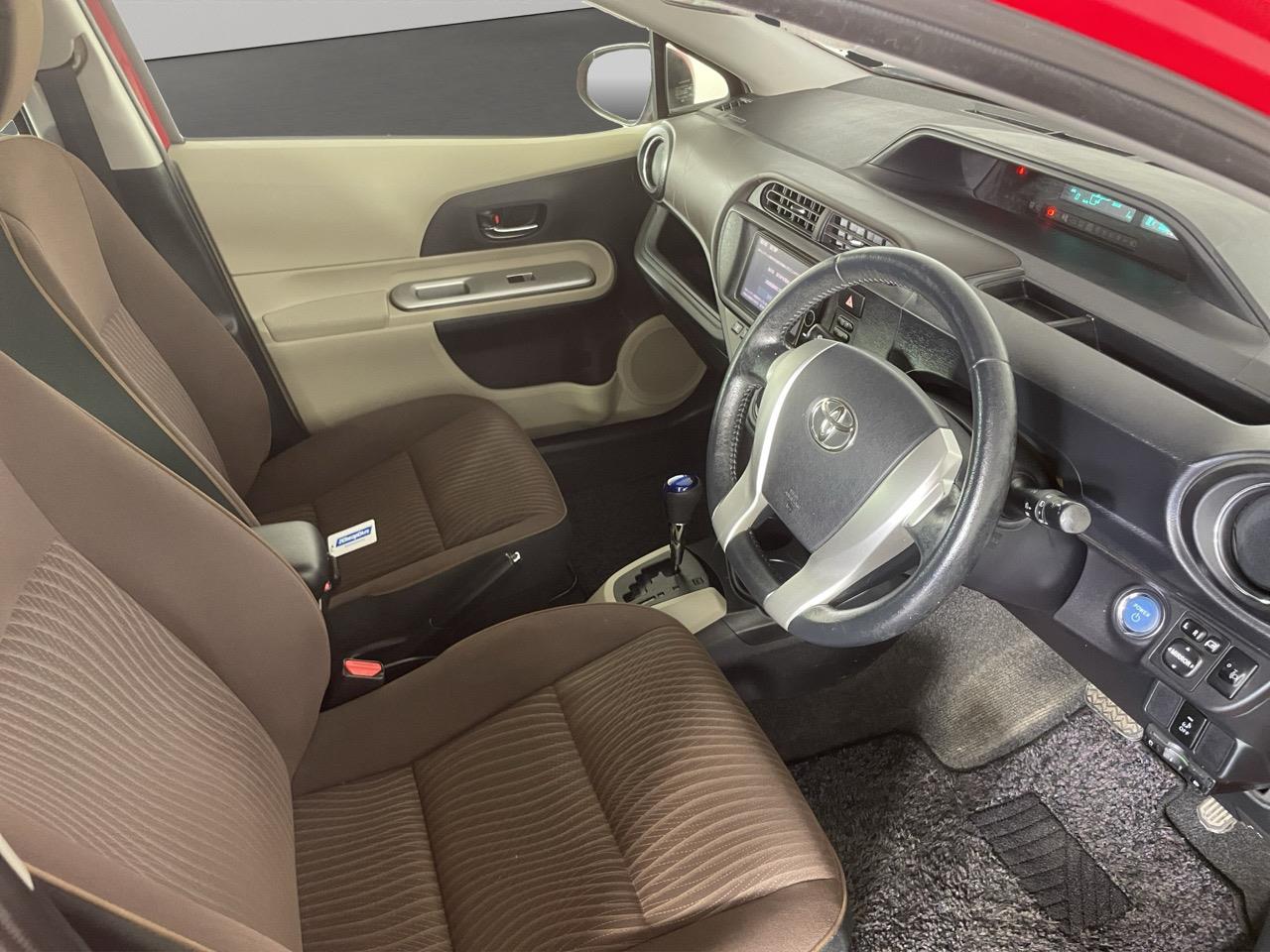 2012 Toyota Aqua G Hatchback LOW KM + AUTO LIGHTS + PUSH BUTTON START